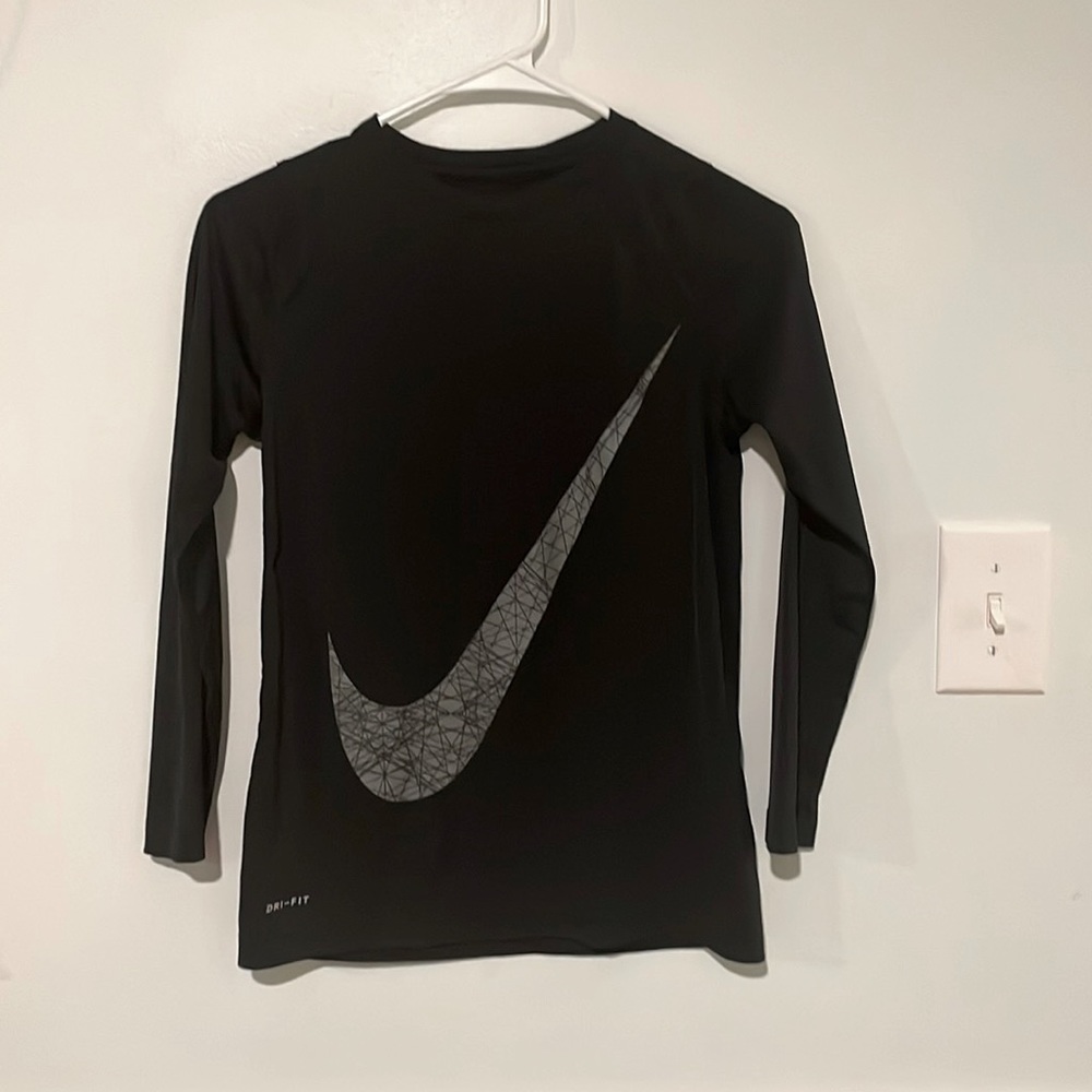 Nike Dri-Fit Youth Long Sleeve T-Shirt Size M